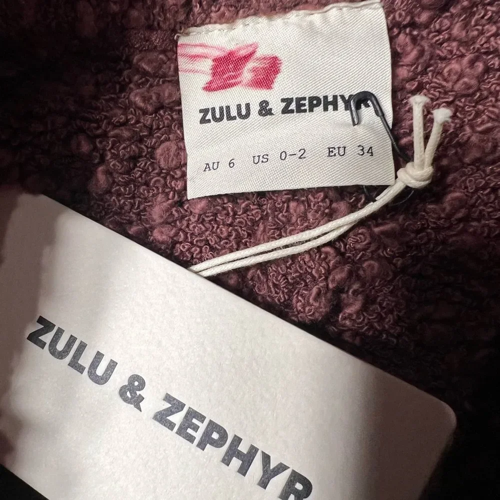 Zulu & Zephyr Plum Boucle Knit Short Size 0-2 (NWT)